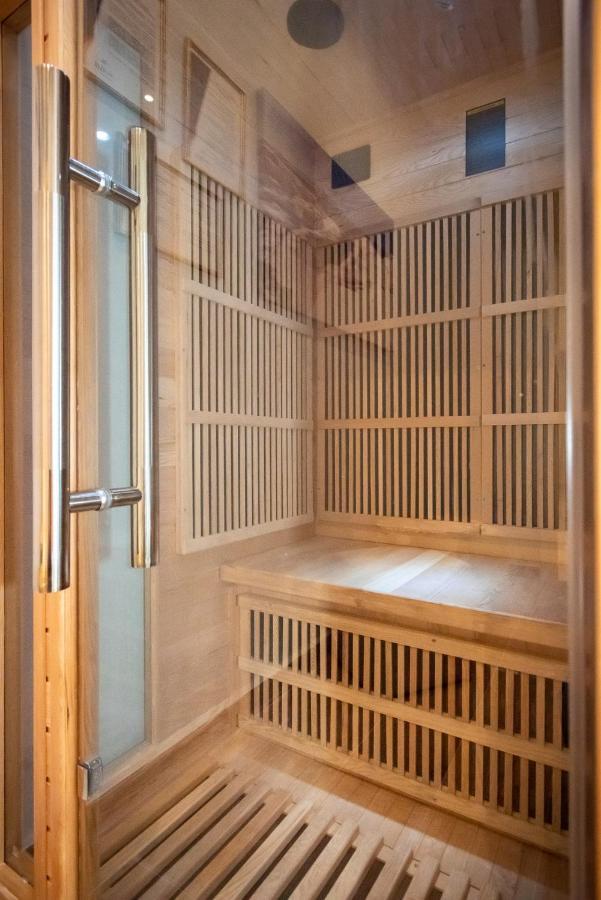 Blue Ark Lavish Sauna Suite Athènes Extérieur photo